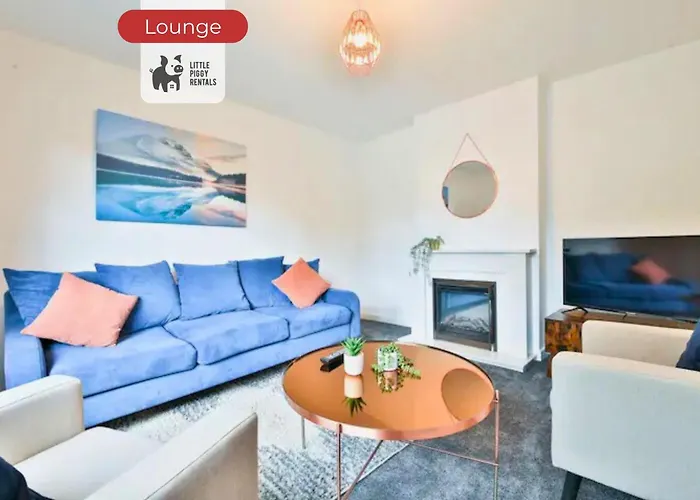 Ferienhaus 3 Bedroom With 5 Beds, Free Parking And Wifi For Contractors And Families