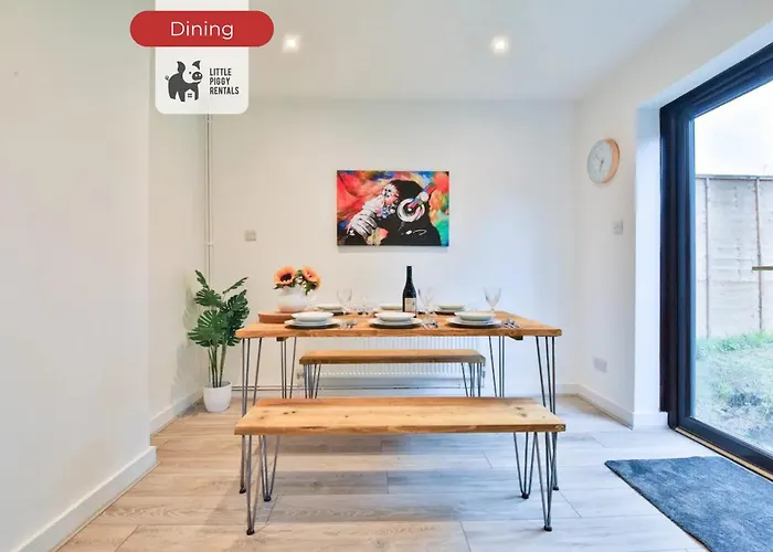 3 Bedroom With 5 Beds, Free Parking And Wifi For Contractors And Families 펜션 *